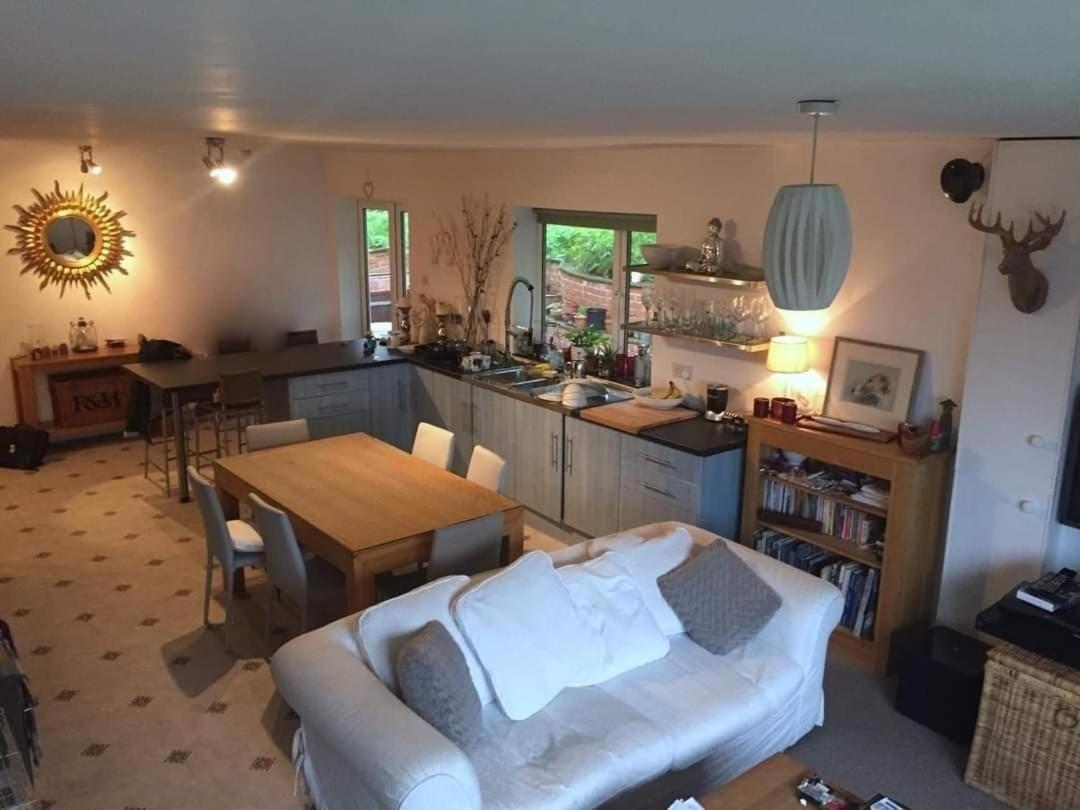 Holiday home Church Hall & Secret Garden Hideaway At Summer Hills